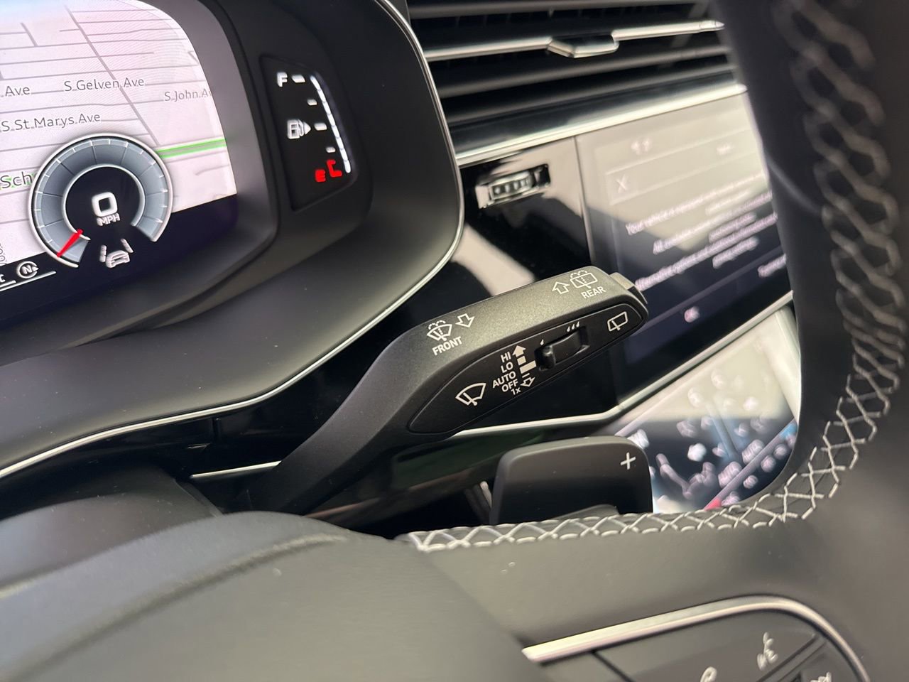 New 2025 Audi Q8 Premium Plus image 23