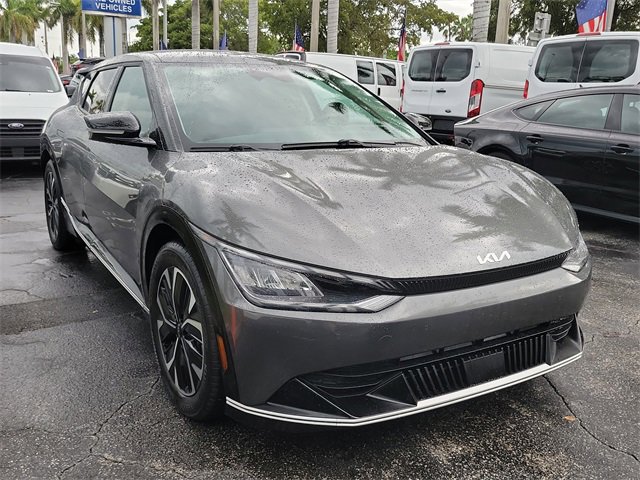 Used 2022 Kia EV6 Wind image 2