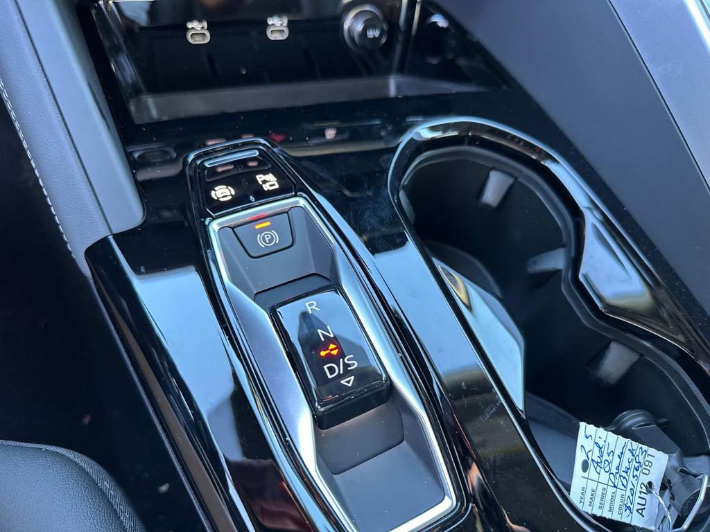 New 2025 Audi Q5 Premium image 22