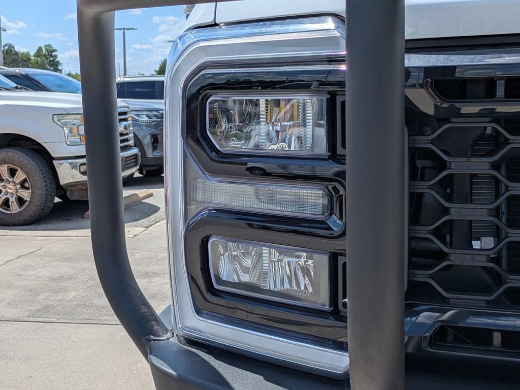 New 2026 Ford F250 Lariat w/ Black Appearance Package AWD/4WD image 9