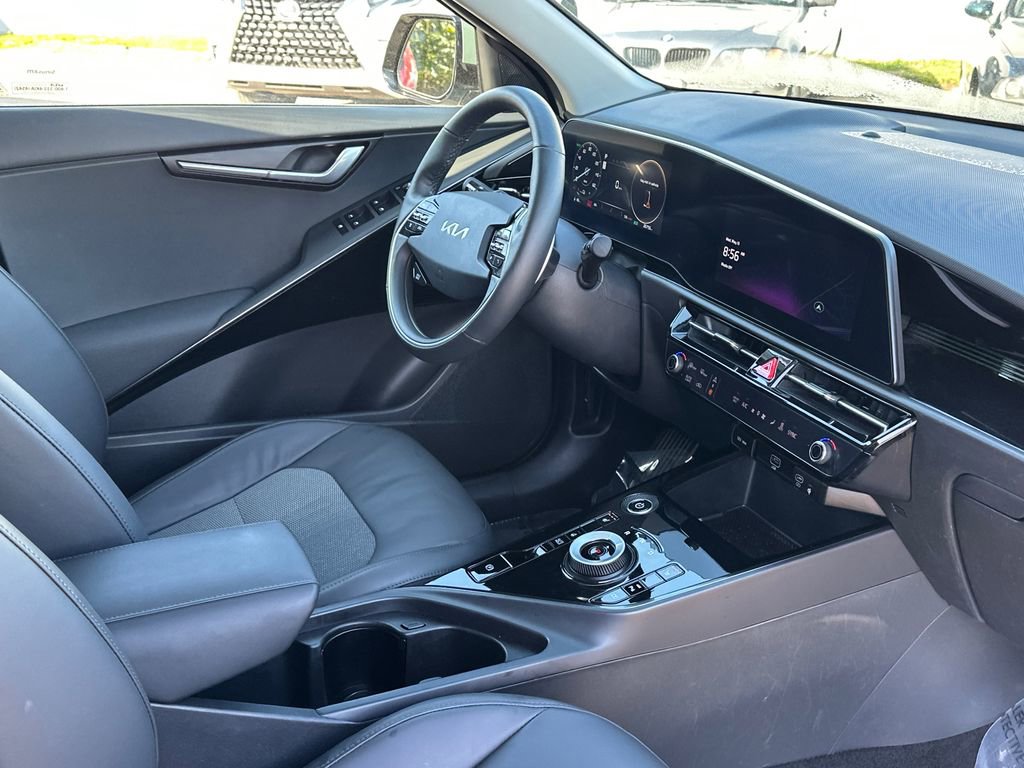 Certified 2023 Kia Niro Wind w/ Wind Preserve Package FWD image 14