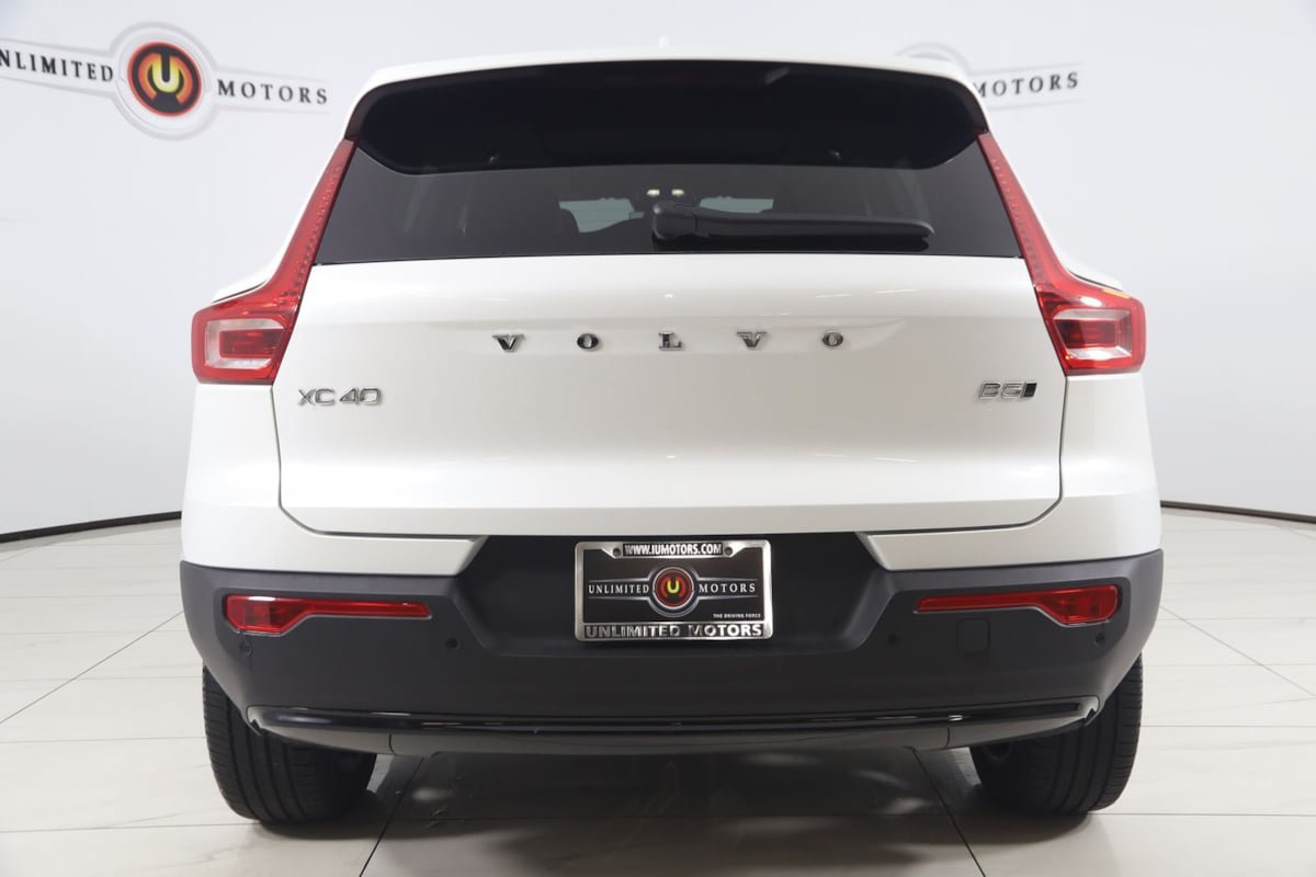 Used 2026 Volvo XC40 B5 Plus AWD/4WD image 44