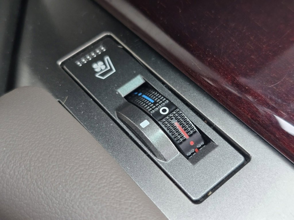 Used 2017 Lexus GX 460 image 49