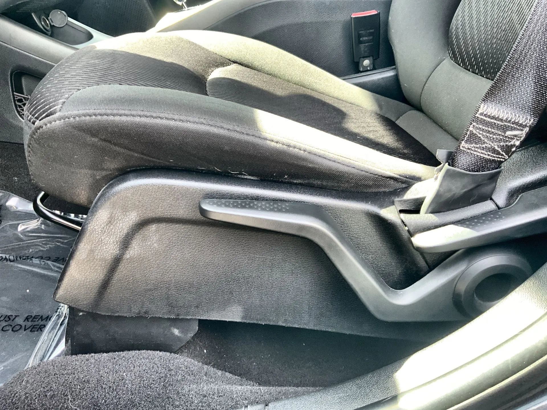 Used 2018 Dodge Journey SE FWD image 6