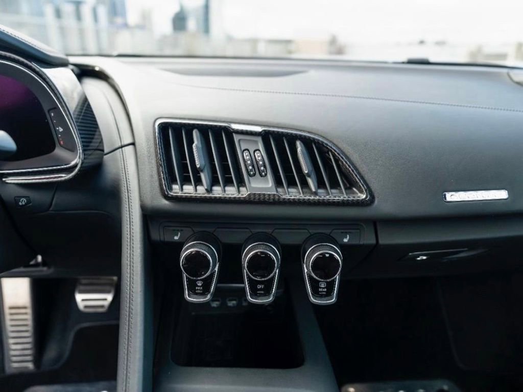 Used 2020 Audi R8 V10 performance image 19