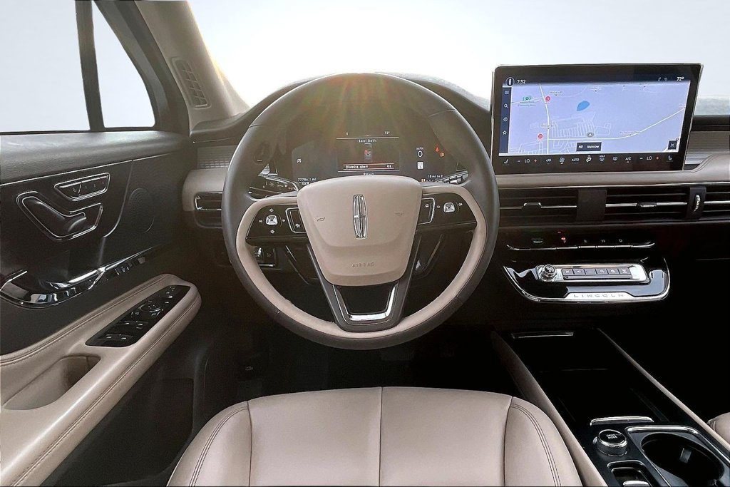 Certified 2023 Lincoln Corsair FWD image 10
