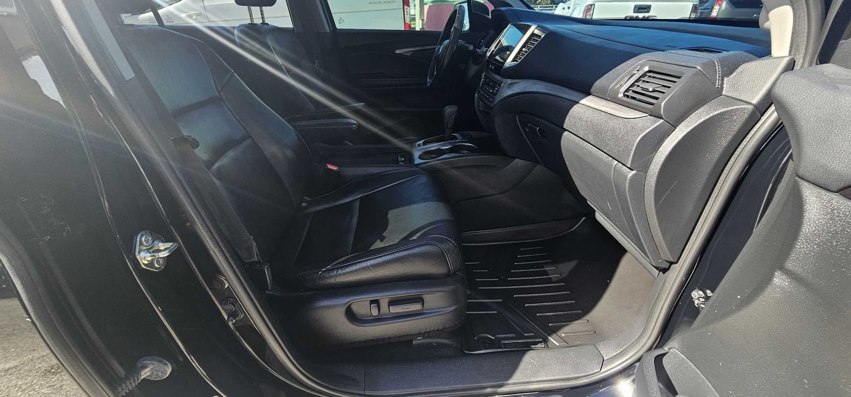 Used 2017 Honda Pilot EX-L image 28