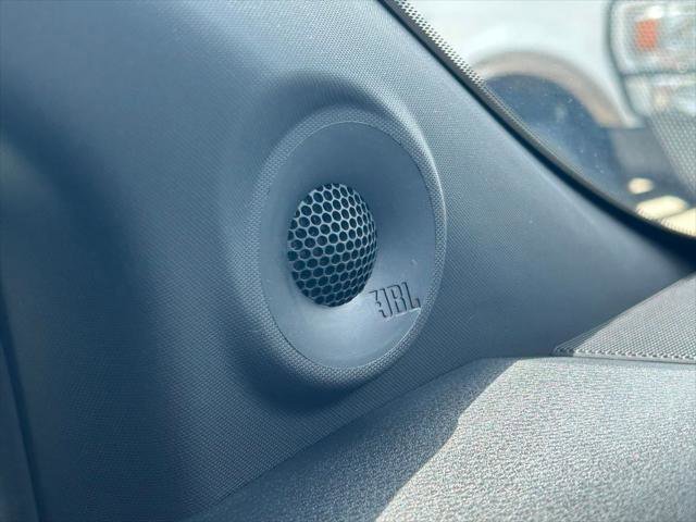 Certified 2025 Toyota Sienna XSE image 30