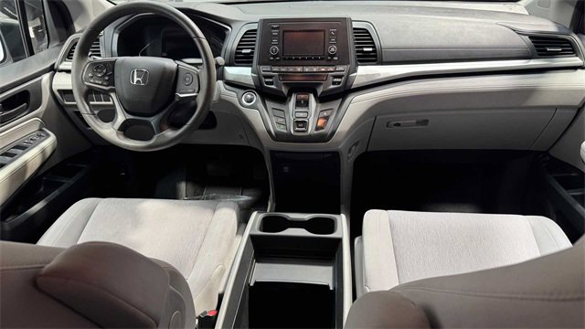 Used 2018 Honda Odyssey LX image 16