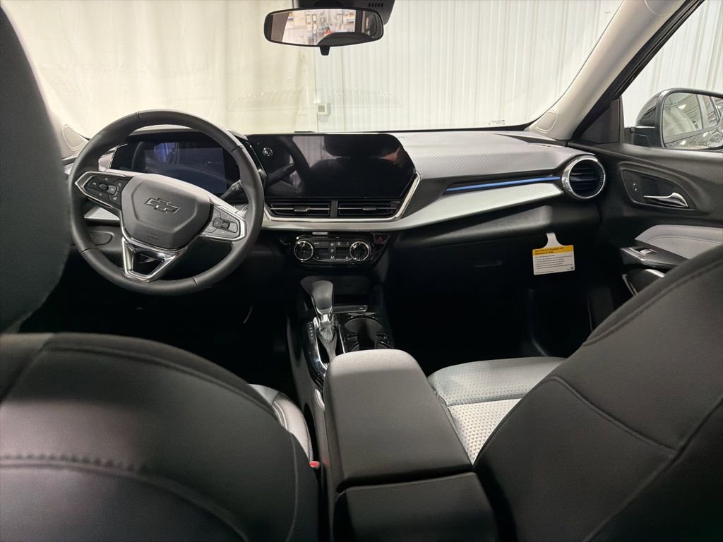 New 2026 Chevrolet Trax LT image 3