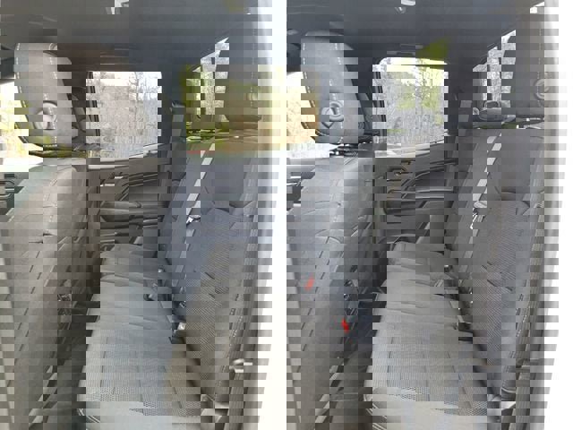 Used 2024 Chevrolet Colorado LT w/ LT Convenience Package image 10