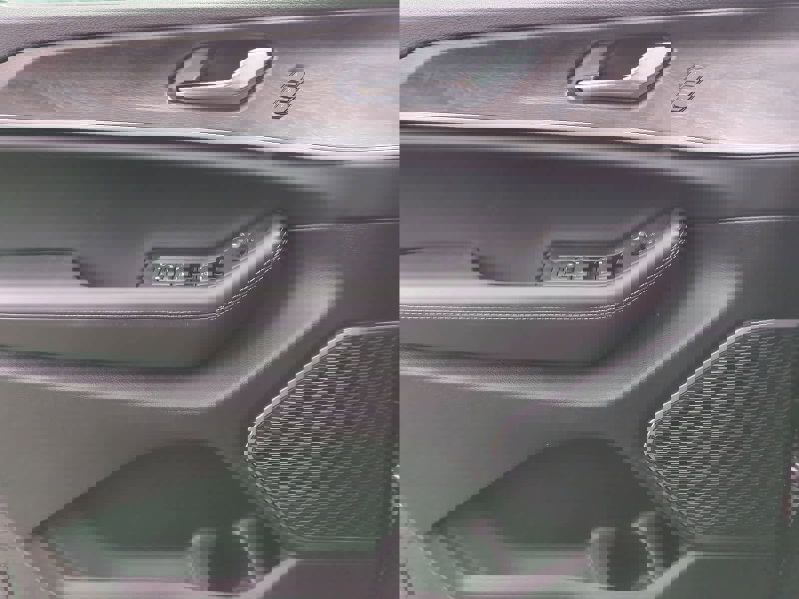 New 2025 Jeep Grand Cherokee L Limited image 31