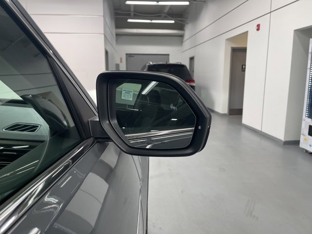 New 2025 Volkswagen Atlas SEL Premium R-Line image 7