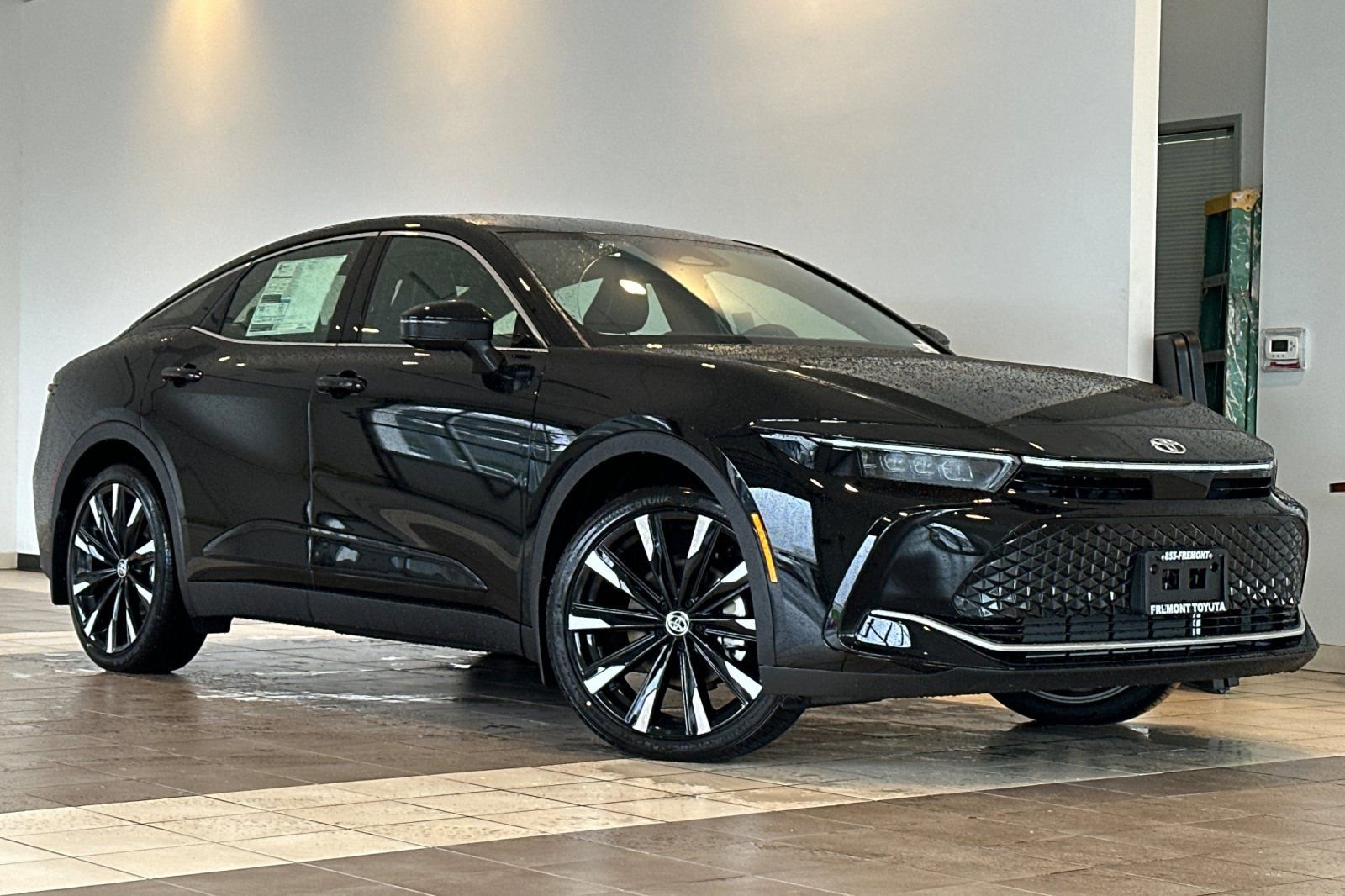 New 2026 Toyota Crown Platinum AWD/4WD image 2