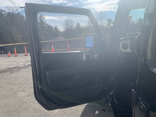 Used 2024 Jeep Wrangler Unlimited w/ Convenience Group image 17