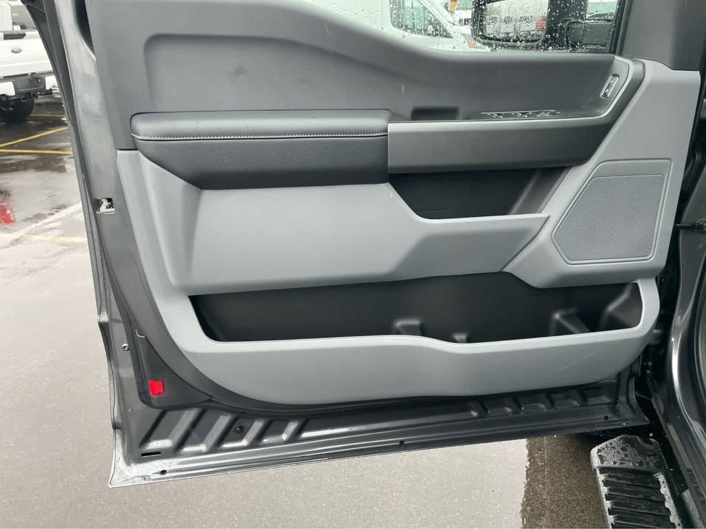 New 2026 Ford F350 XL w/ STX Appearance Package AWD/4WD image 13