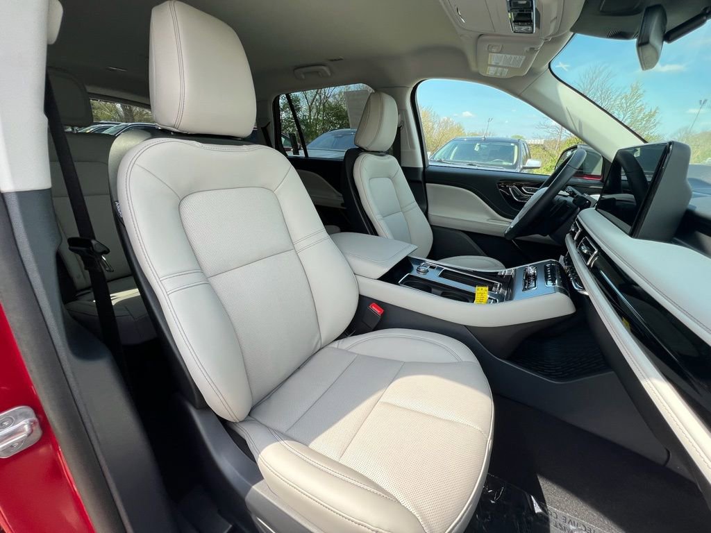 New 2026 Lincoln Aviator AWD image 23