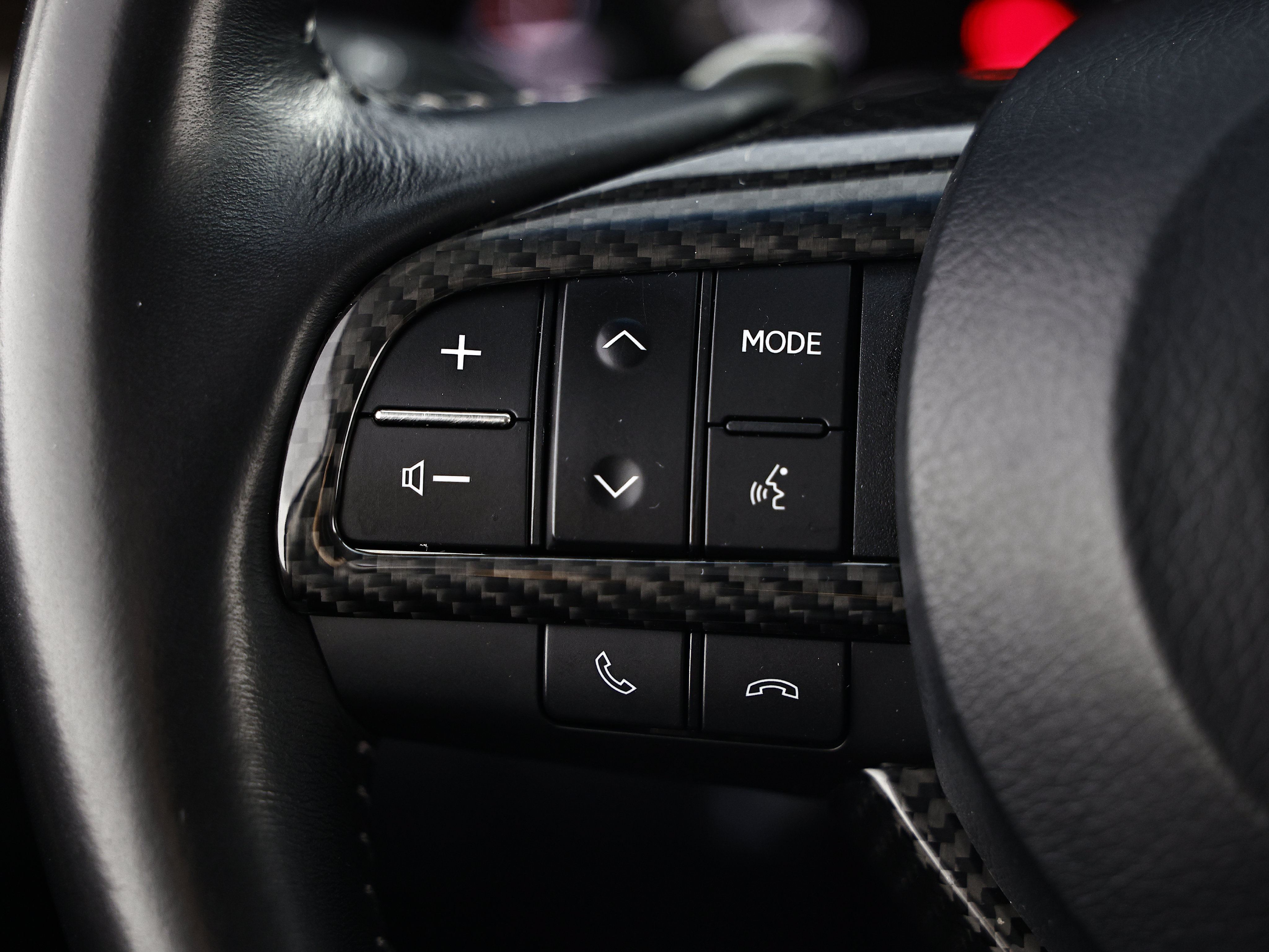Used 2019 Lexus LX 570 4WD w/ Luxury Package image 40