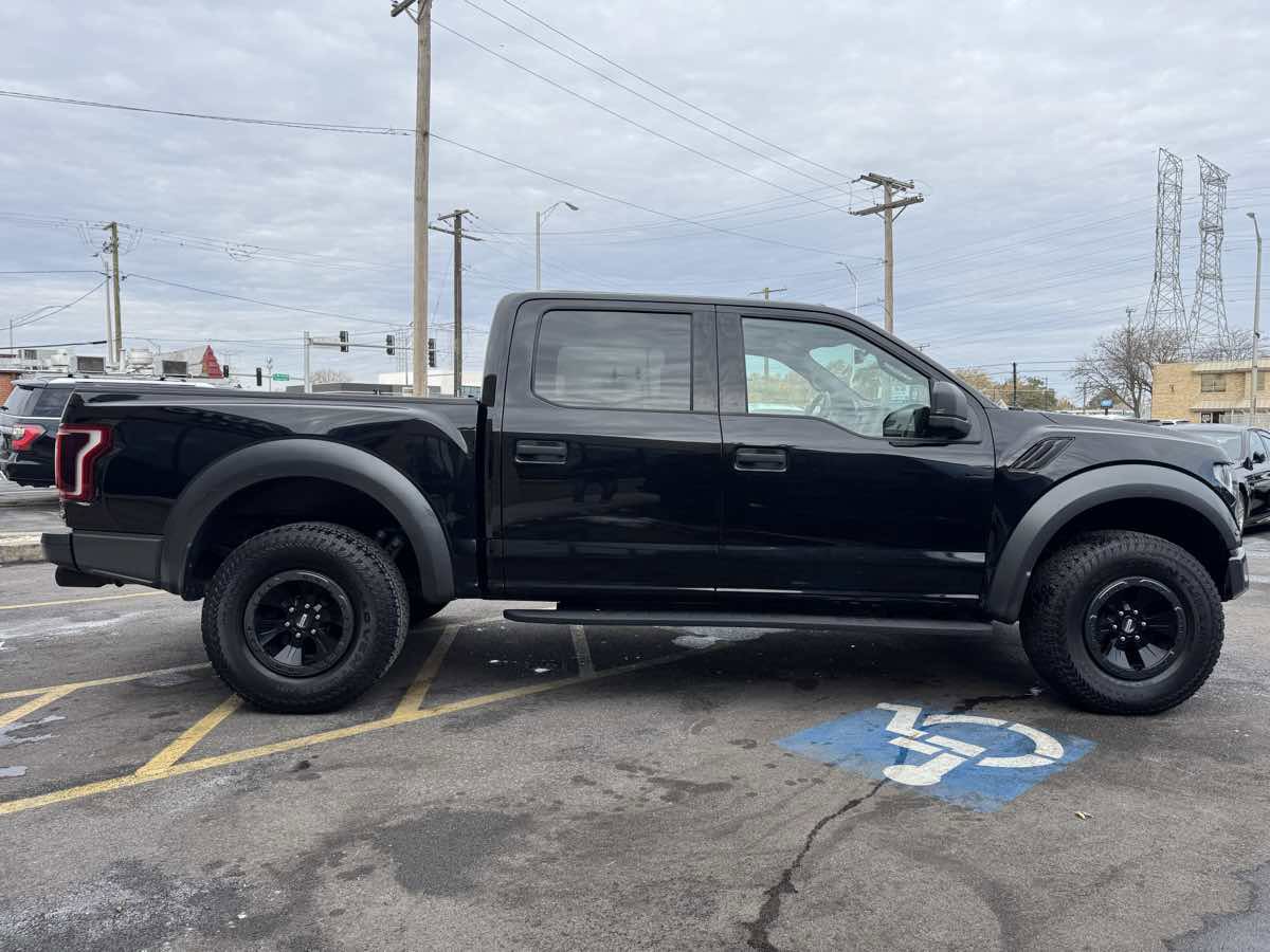 Used 2018 Ford F150 Raptor image 4