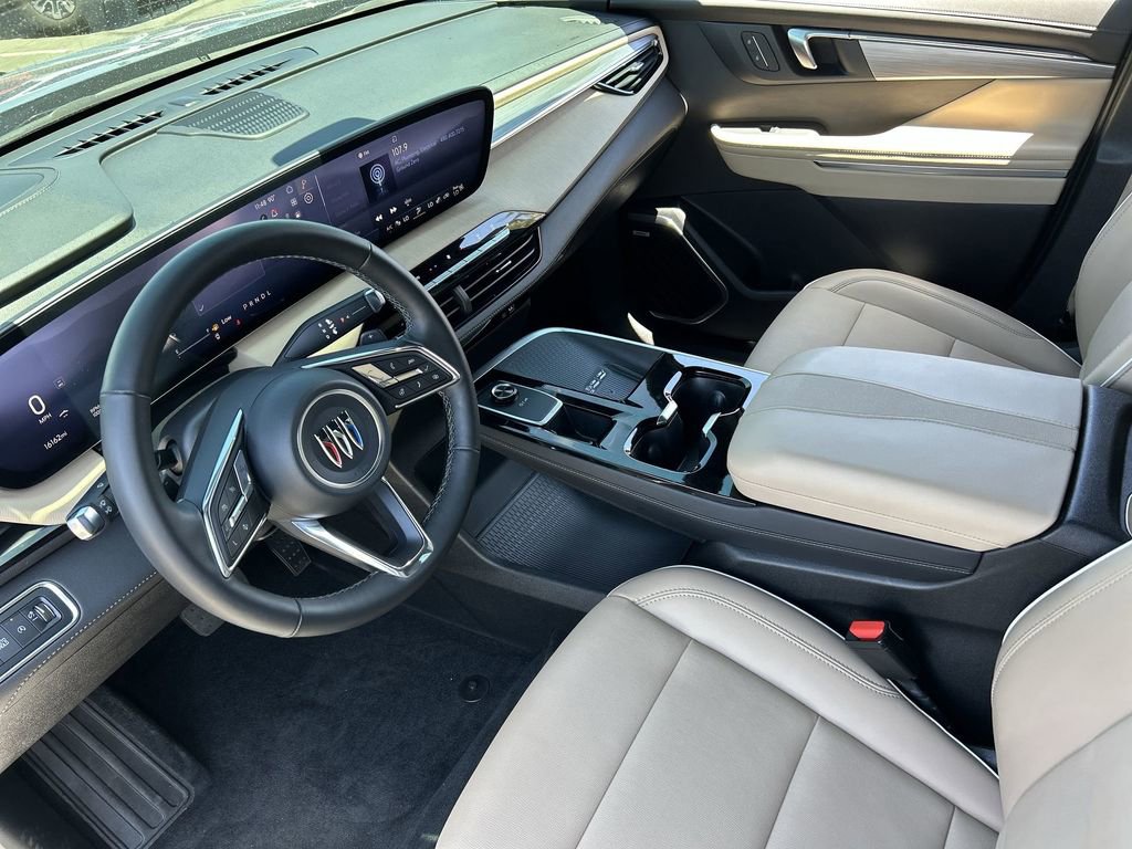 Used 2025 Buick Enclave Preferred FWD image 10
