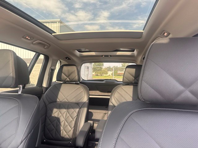 Used 2026 BMW X7 xDrive40i w/ Premium Package AWD/4WD image 30