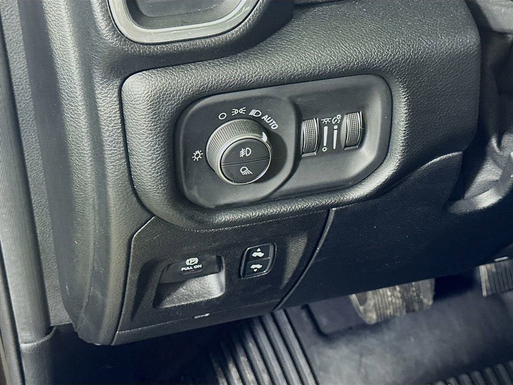 Used 2021 RAM 1500 Laramie AWD/4WD image 22