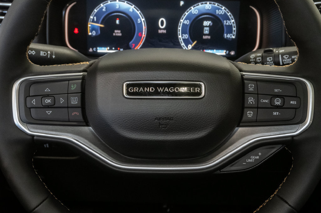New 2026 Jeep Grand Wagoneer 4WD image 17