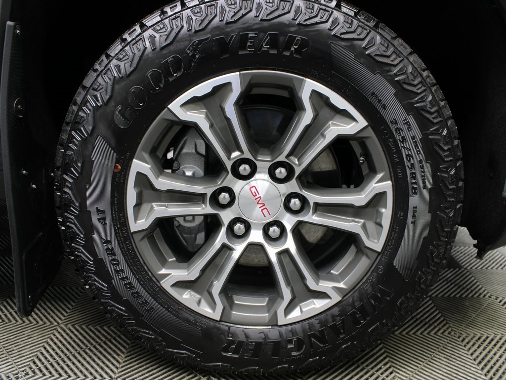 Used 2024 GMC Sierra 1500 SLT image 8