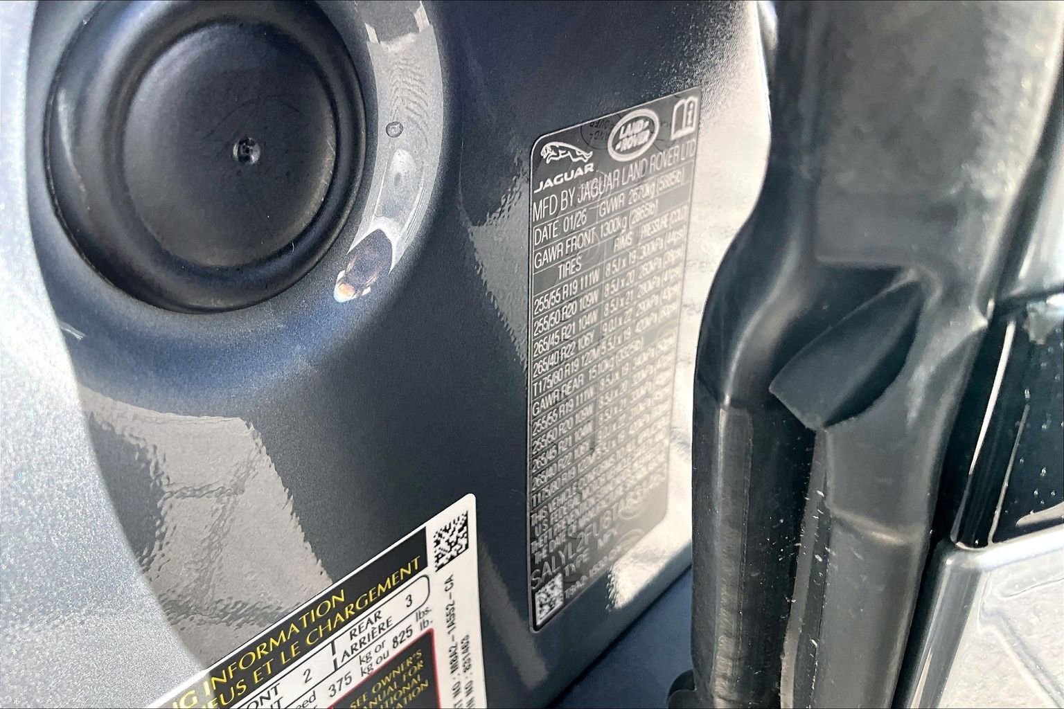 New 2026 Land Rover Range Rover Velar Dynamic SE image 13