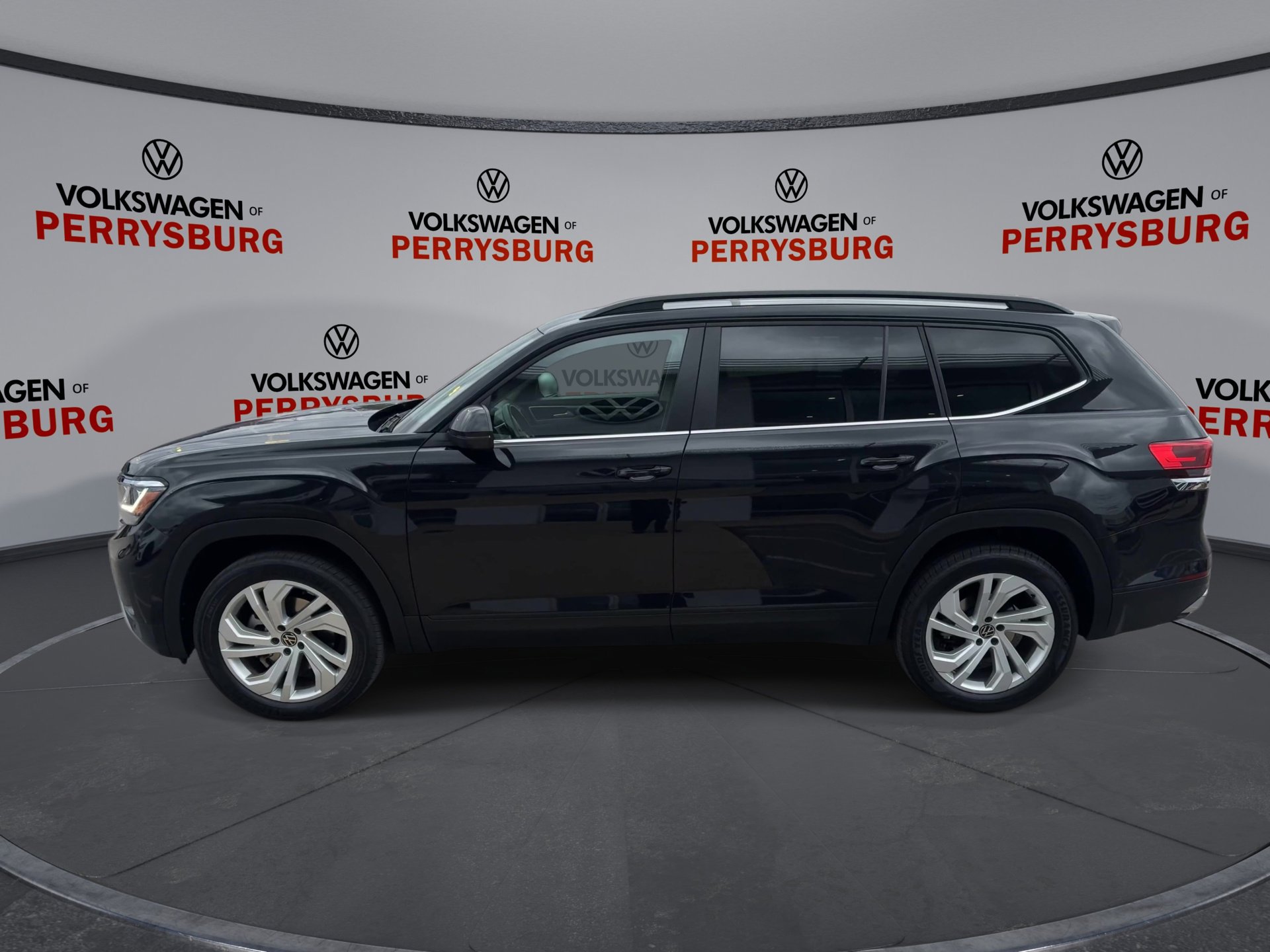 Used 2021 Volkswagen Atlas SE image 5