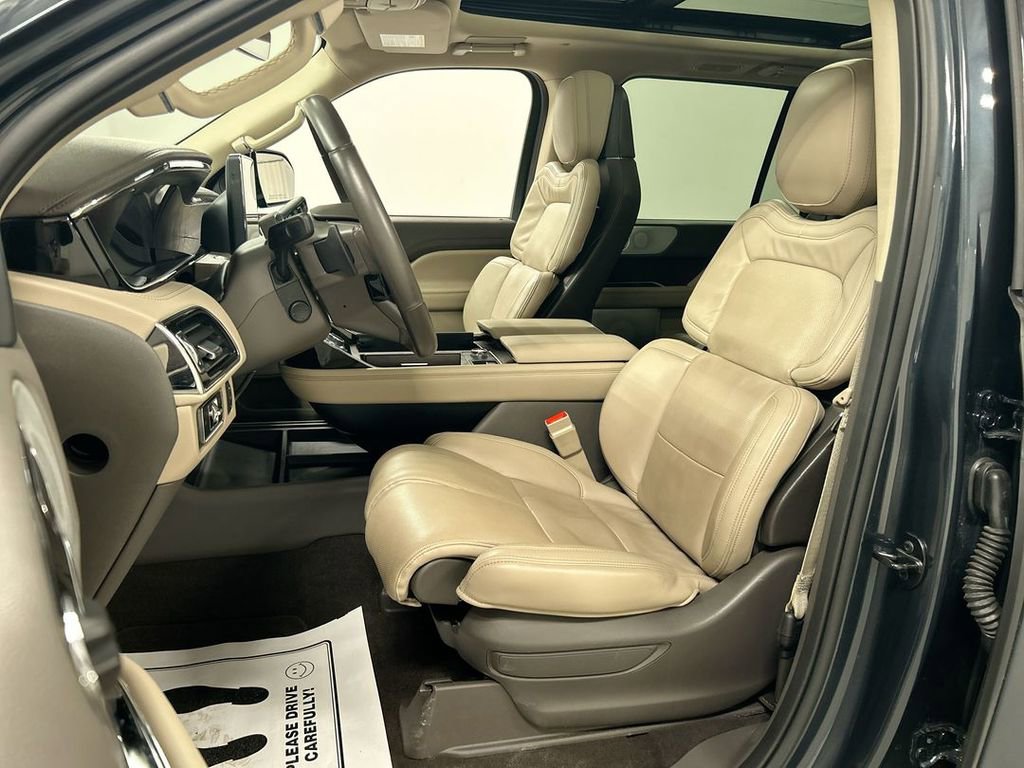 Used 2024 Lincoln Navigator Reserve image 9