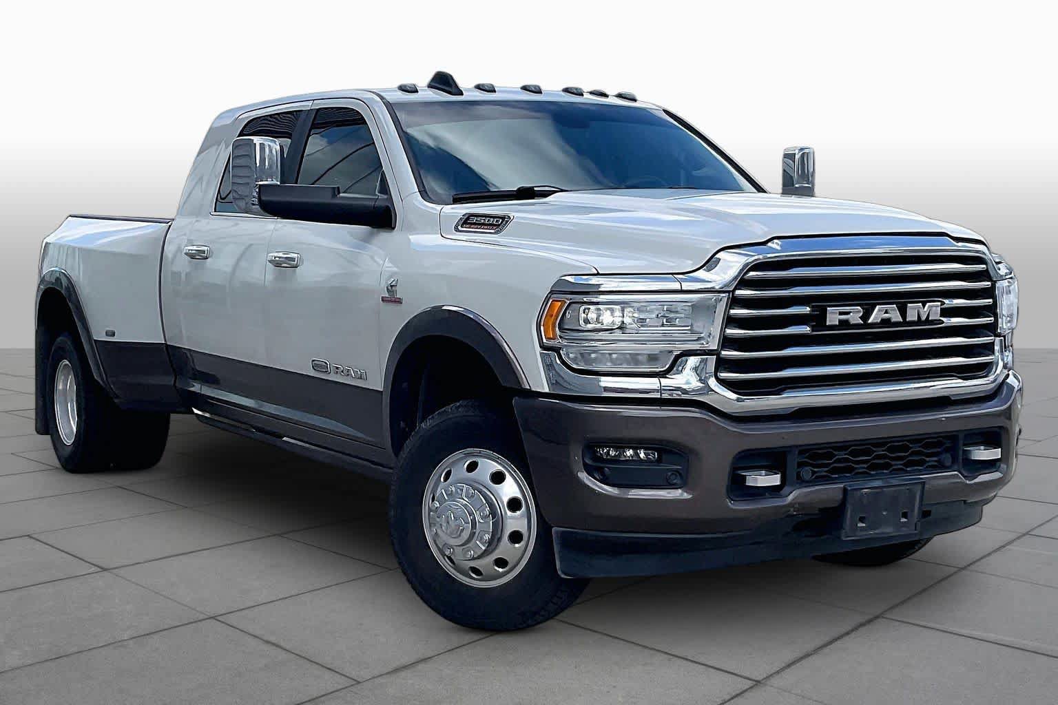 Used 2022 RAM 3500 Limited AWD/4WD image 3