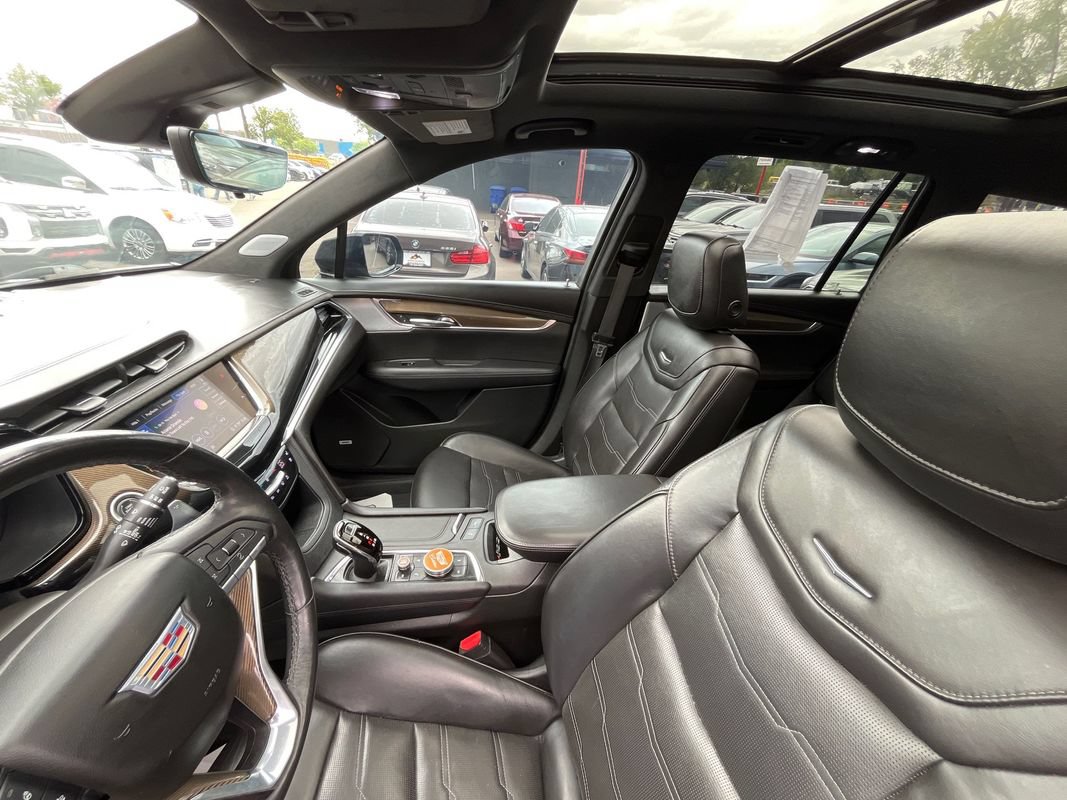 Used 2020 Cadillac XT6 Sport w/ Platinum Package AWD/4WD image 10