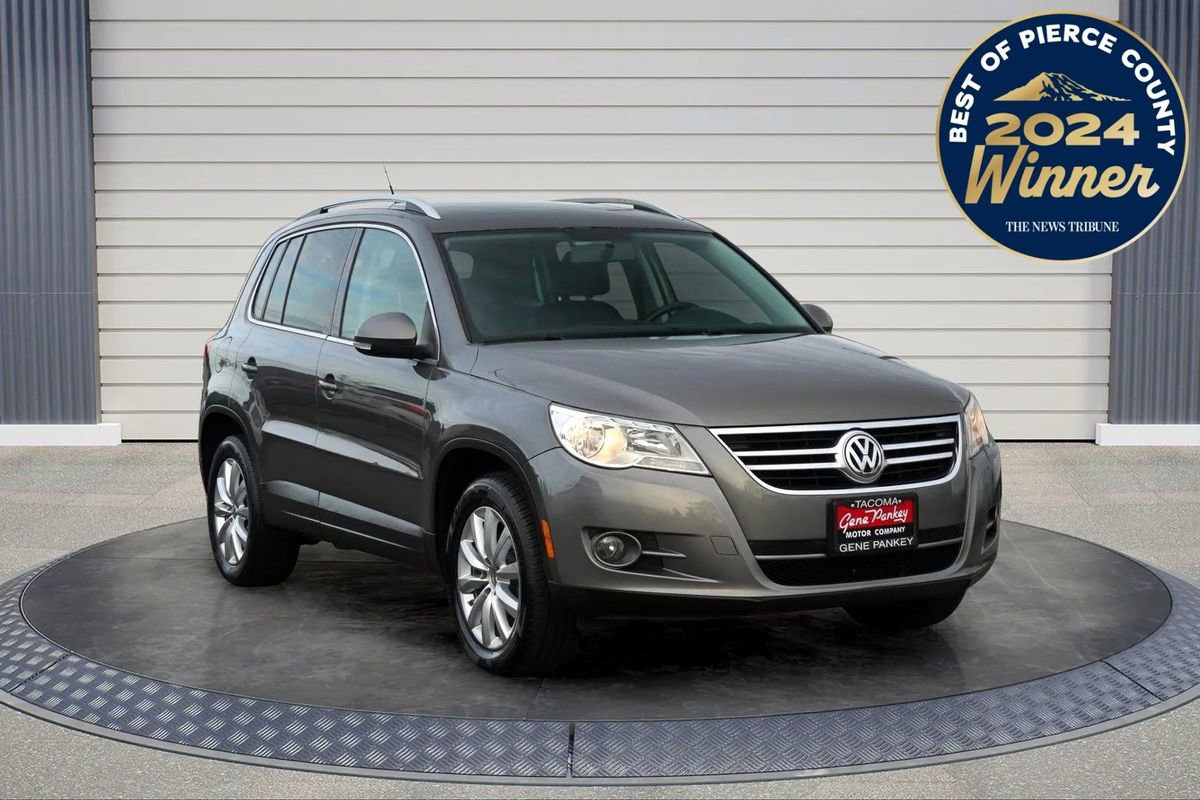 Used 2011 Volkswagen Tiguan SE