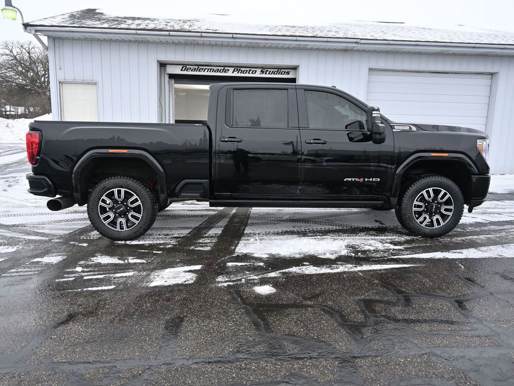 Used 2023 GMC Sierra 3500 AT4 w/ AT4 Premium Plus Package image 6