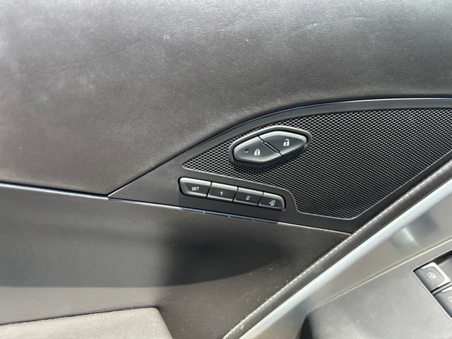 Used 2015 Chevrolet Corvette Z06 w/ 3LZ Preferred Equipment Group RWD image 12