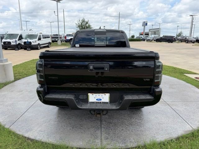 Used 2017 Toyota Tacoma TRD Sport w/ Tow Package AWD/4WD image 5