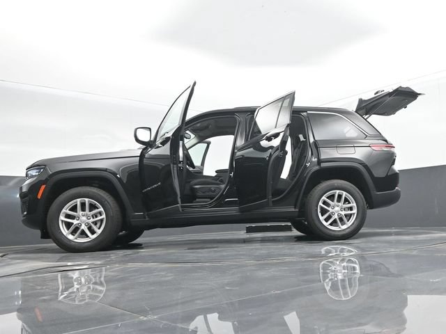 Used 2024 Jeep Grand Cherokee Laredo X AWD/4WD image 66