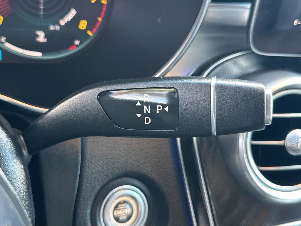 Used 2022 Mercedes-Benz GLC 300 image 30