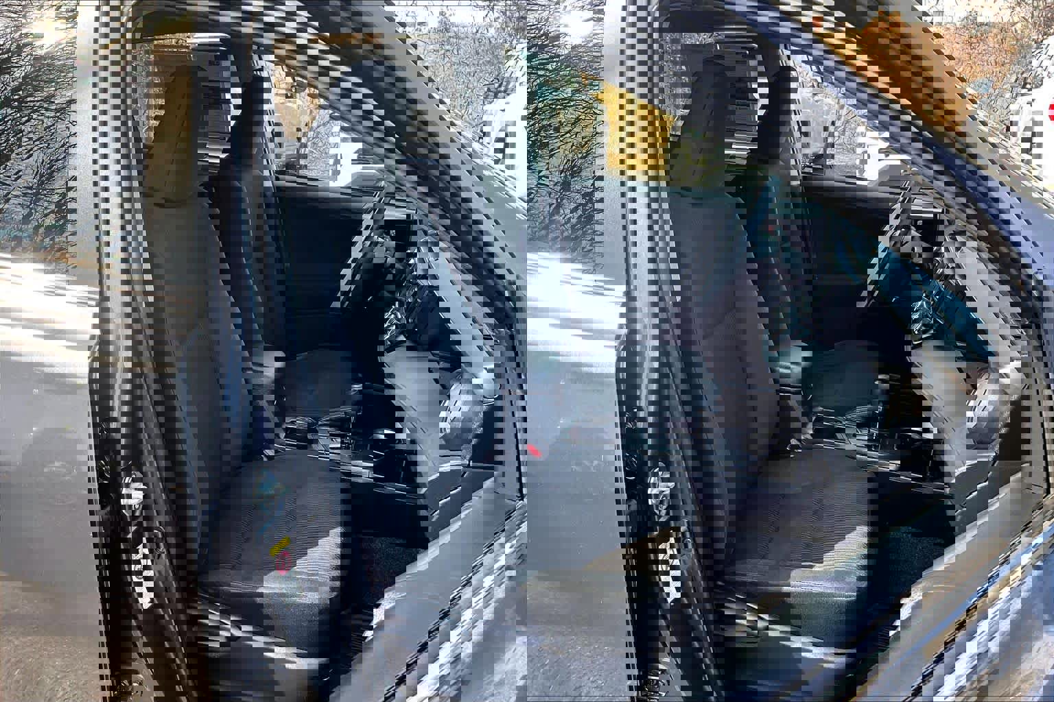 Used 2018 Toyota RAV4 LE w/ All Weather Liner Package image 8