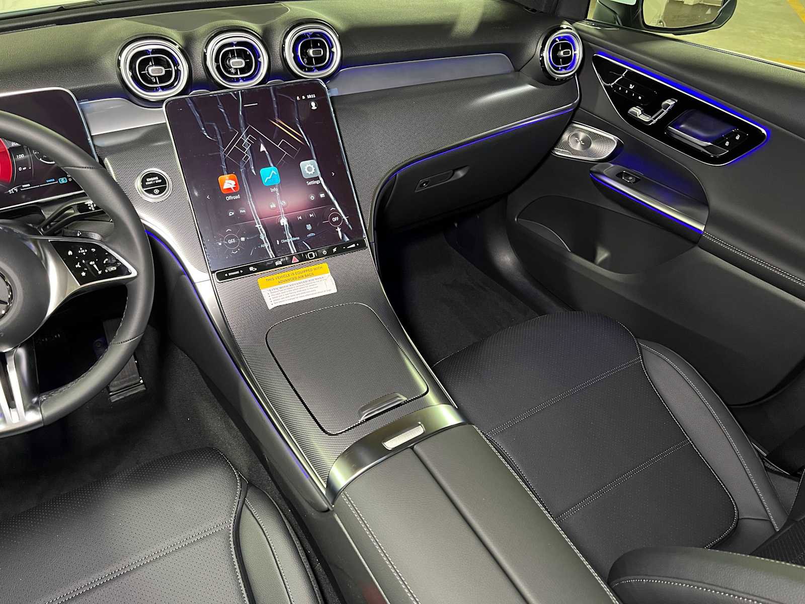 New 2025 Mercedes-Benz GLC 300 4MATIC image 33