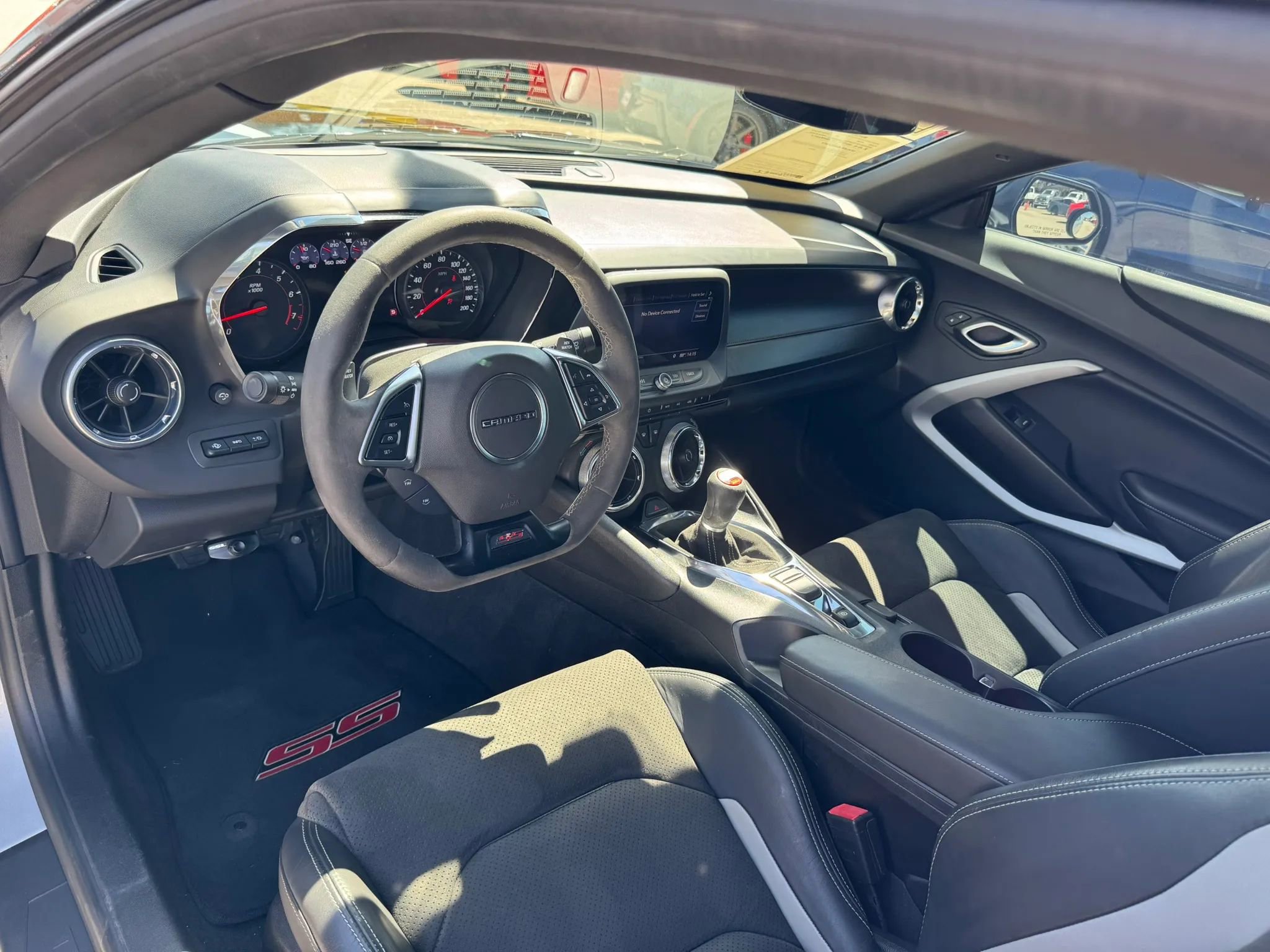 Used 2019 Chevrolet Camaro SS RWD image 21