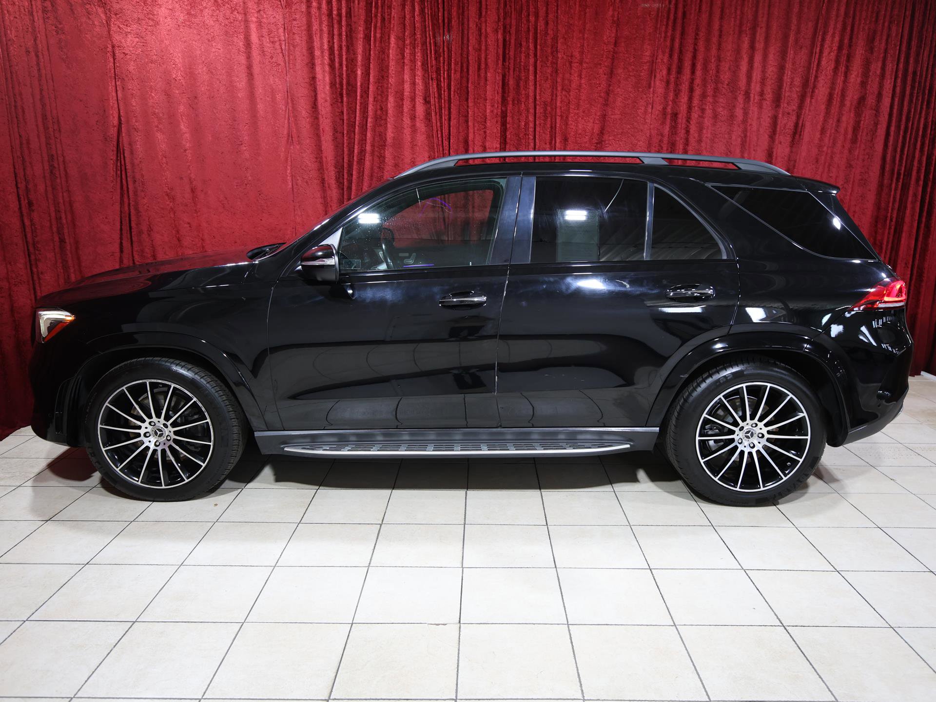 Used 2021 Mercedes-Benz GLE 450 4MATIC image 4
