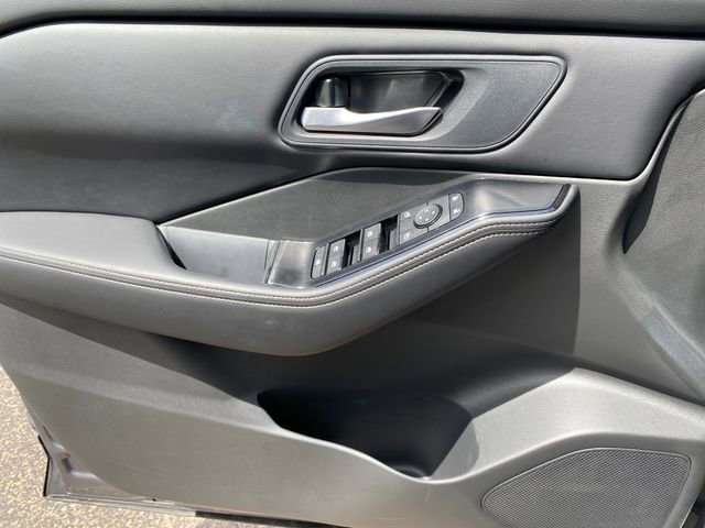 New 2026 Nissan Rogue SV w/ Cold Weather Package AWD/4WD image 13