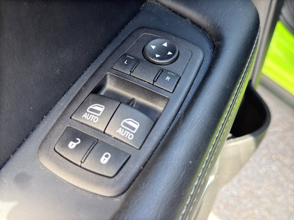 Used 2023 Dodge Challenger R/T w/ Plus Package image 25