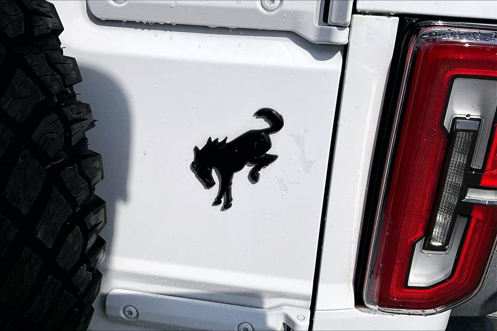 Certified 2023 Ford Bronco Wildtrak image 8