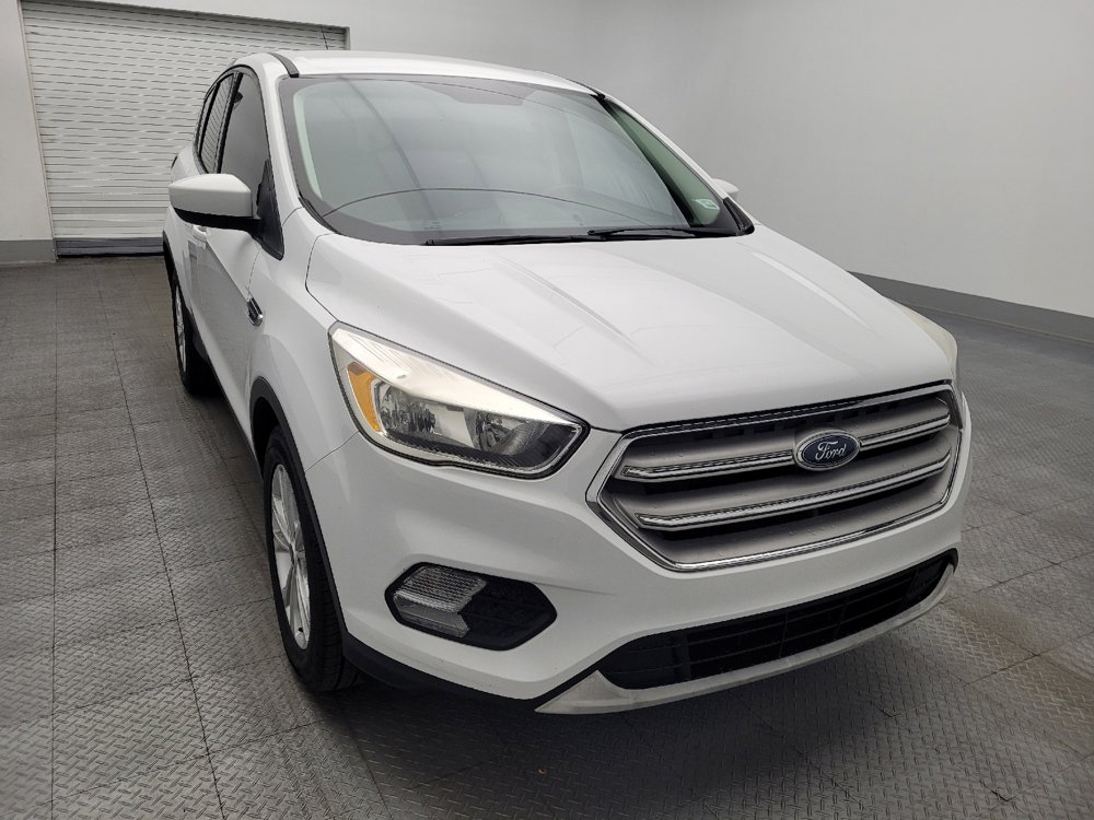 Used 2019 Ford Escape SE FWD image 14