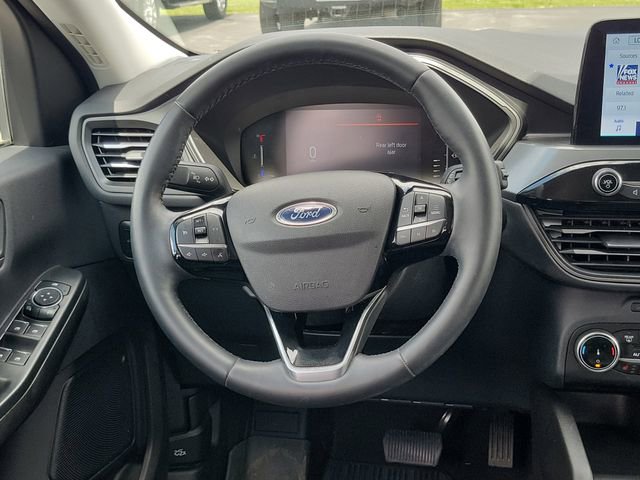Certified 2023 Ford Escape Active AWD/4WD image 28