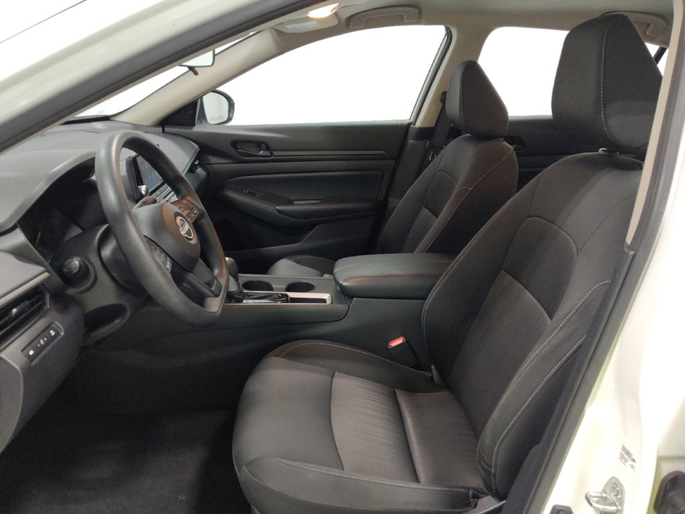 Used 2024 Nissan Altima 2.5 S image 17