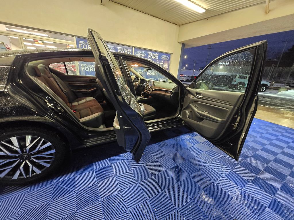 Used 2024 Nissan Altima 2.5 SV image 26